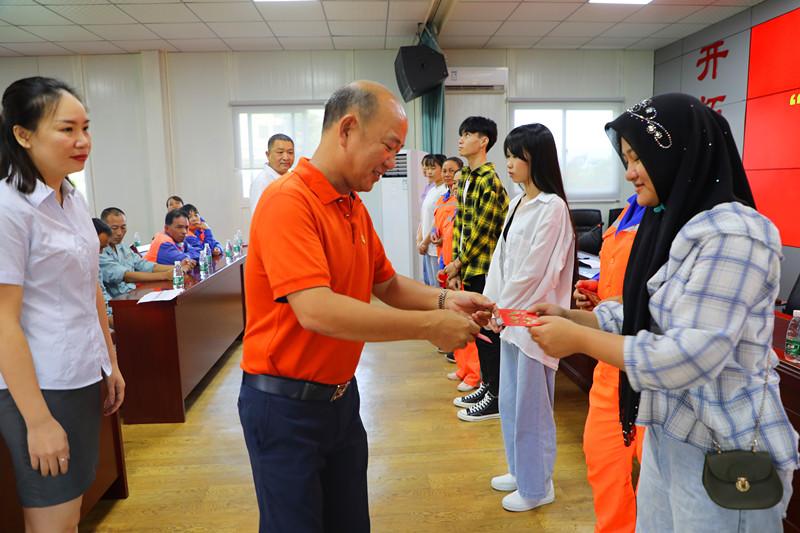 “金秋助學，圓夢明佳！”明佳集團黨支部及工會組織開展愛心助學活動！